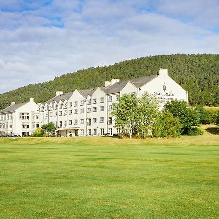 Macdonald Cardrona Hotel, Golf & Spa Пийбълс Екстериор снимка